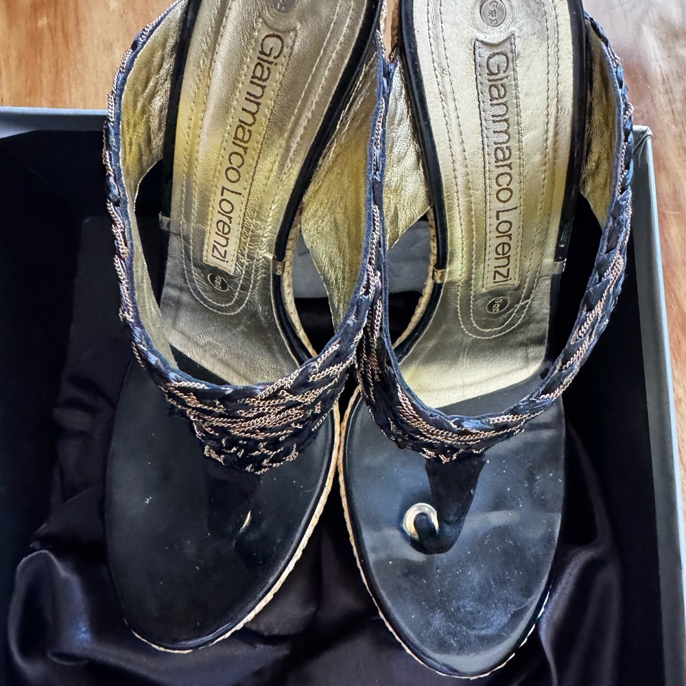 Gregory Black Heels with Metallic Detail